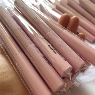 ترتيب مخصص من DIY Lash Bond و Sealant